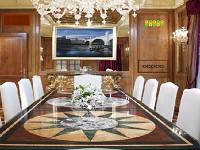 play The Westin Excelsior Escape