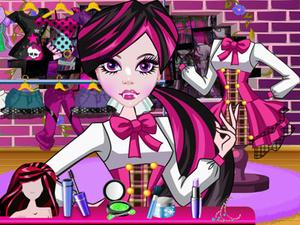 play Monster High Clothing Shop