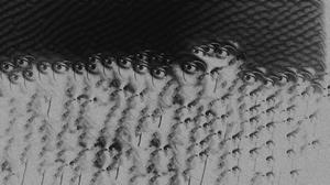 play Entre La Espada Y La Cuarta Pared.