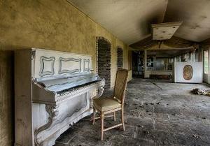 play Lonely Escape Restaurant