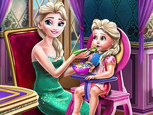 play Elsa Mommy Toddler Feed