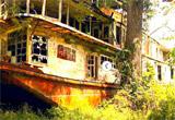 play Abandoned Towboat Mamie S Barrett Escape