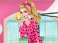 play Super Barbie Lazy Day