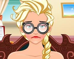 play Elsa Mropia Doctor