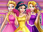 play Princesses At Masquerade