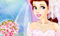 Princess Belle: Ball Dress Up