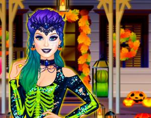 play Barbie'S Spooky Costumes