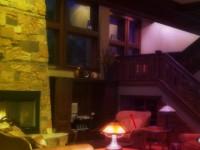 play Pretentious Living House Escape