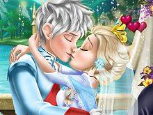 Ice Queen Wedding Kiss