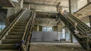 play Abandoned Sky Hotel Escape