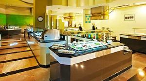 play Grand Swim Resort Escape