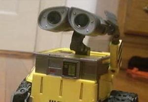 play Wall-E And R.O.B.