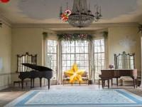 play Abandoned Christmas Room Escape
