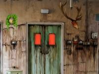 play Dilapidated Hall Escape