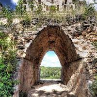 play Abandoned Aztec Ruins Escape