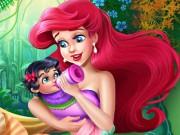 play Mermaid Baby Feeding