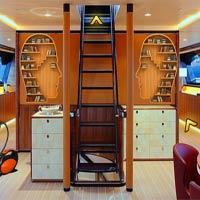 5Ngames-Luxury-Boat