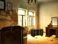 play Underground Treasure House