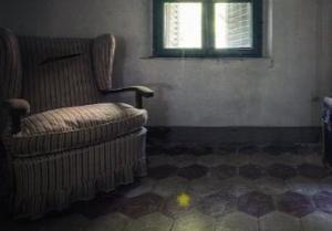 play Haunted Mess House