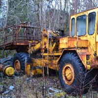 play Abandoned Heavy Equipment Escape