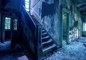 Abandoned Urban House Escape