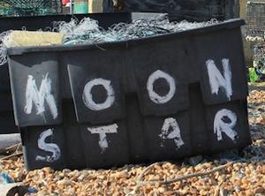 play Moon Star