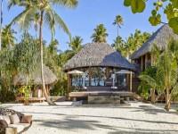 play Escape Deserted Island
