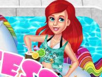 play Princess Pool Party Floats