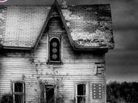 play Scary Trapped House Escape