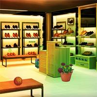 Top10Newgames Boots Showroom Escape