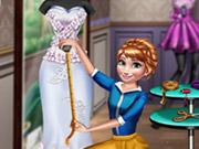 play Famous Dress Designer