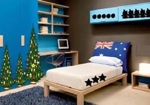 play Christmas Blue House Escape