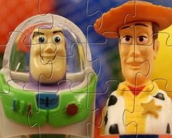 play Toy Story Wood And Buzz Puzzle