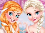 play Princesses Glittery Bridesmaids