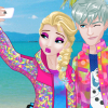 play Princess Couple Travel Selfie