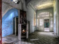 play 365 Abandoned Building Escape