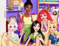 play Disney Princesses: College Girls Night Out
