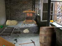 play Abandoned Factory Escape 12