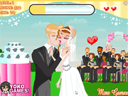 play Annie Wedding Kissing