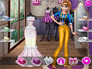 play Famous Dress Designer