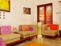 play T10 Contemporary House Escape