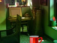 play Top View Cottage Escape