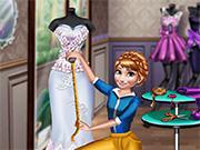 play Famous Dress Designer