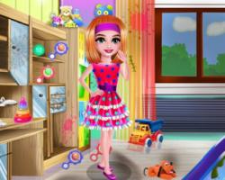 play Pinky House Keeping Clean