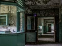 play Halloween Asylum