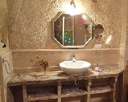 play Escape From The Cave Hotel