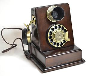 play El Teléfono