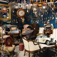 play Antique Room Hidden Objects