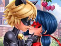 play Miraculous Hero Kiss