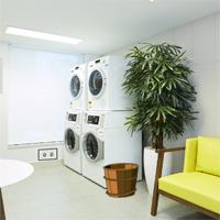 play Gfg Luxury Laundry Room Escape
